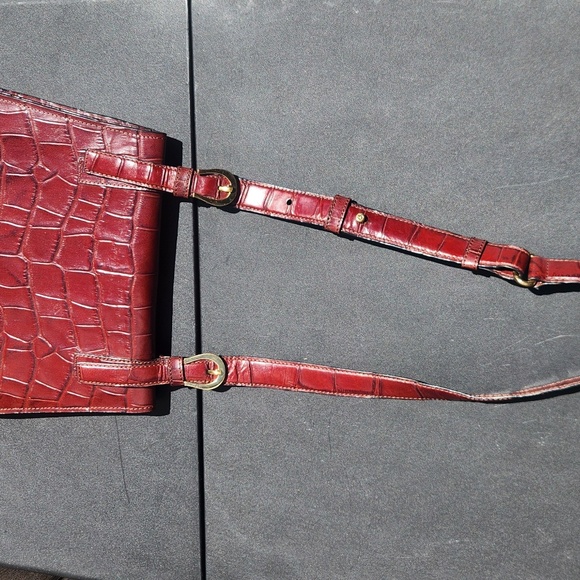 Aigner Red Croc Embossed Leather Crossbody Purse - Picture 15 of 16